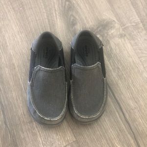 Toddler Boys Crocs loafers